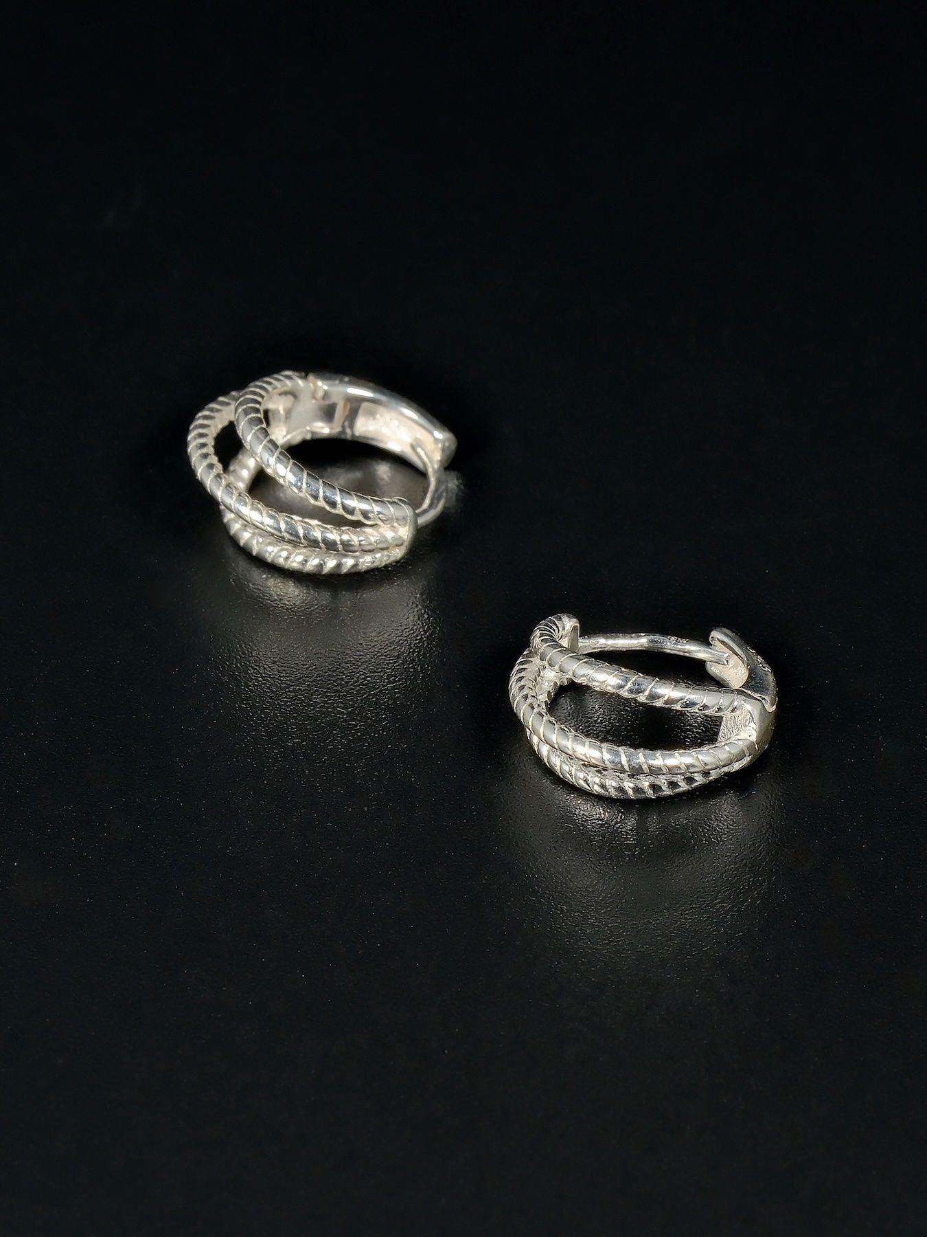 Auskarai Three Twist