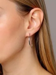 925 sidabro auskarai – kabantys pailgos formos auskarai