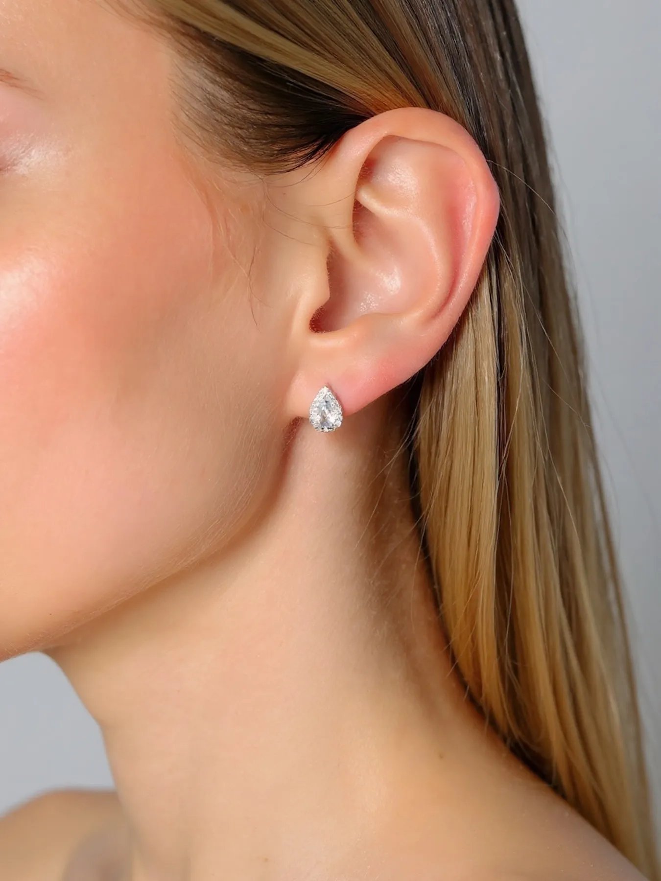 Silver Shiny Zircon earrings 925 silver – classic elegance