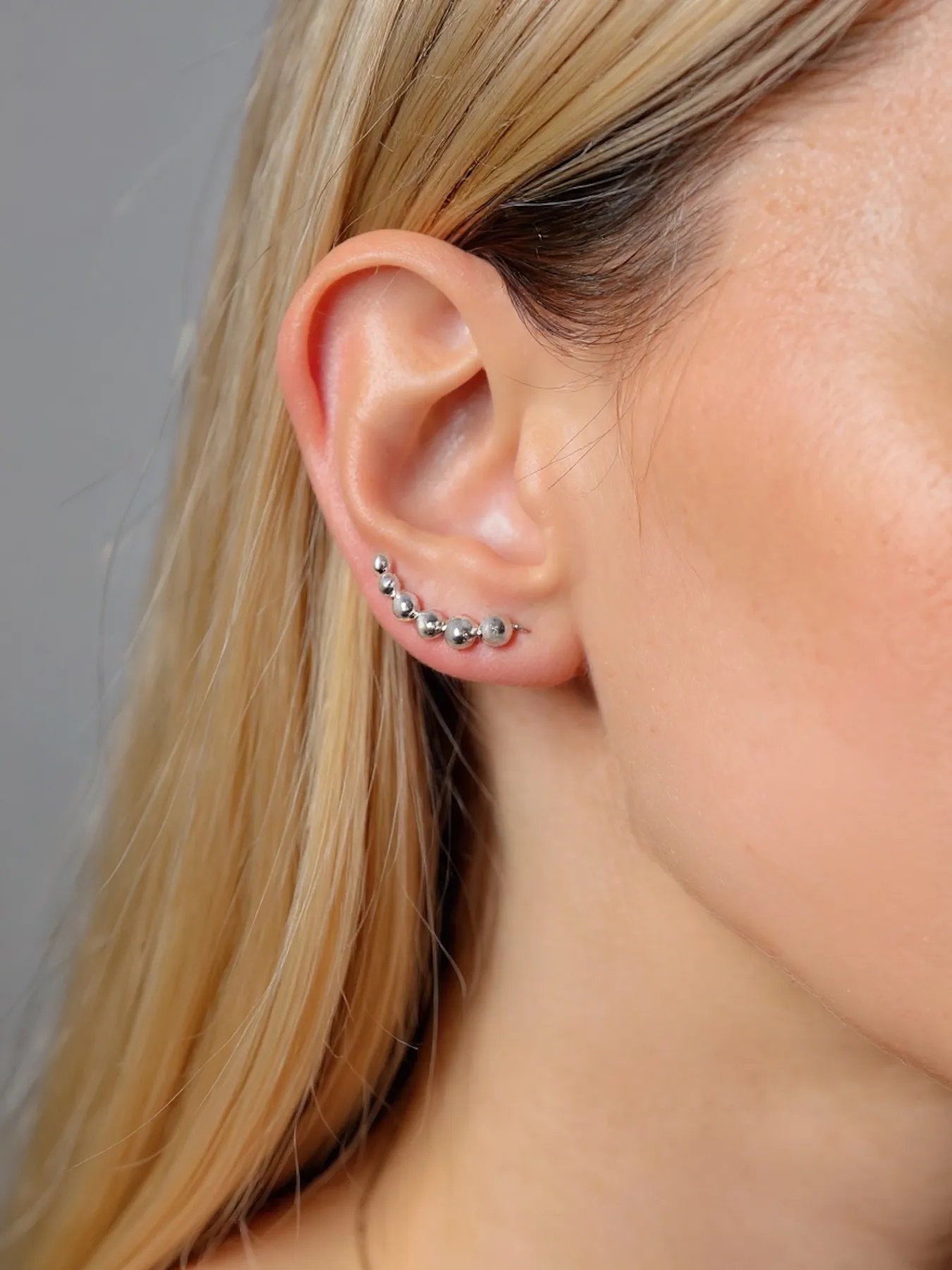 925 silver Curved Ball earrings