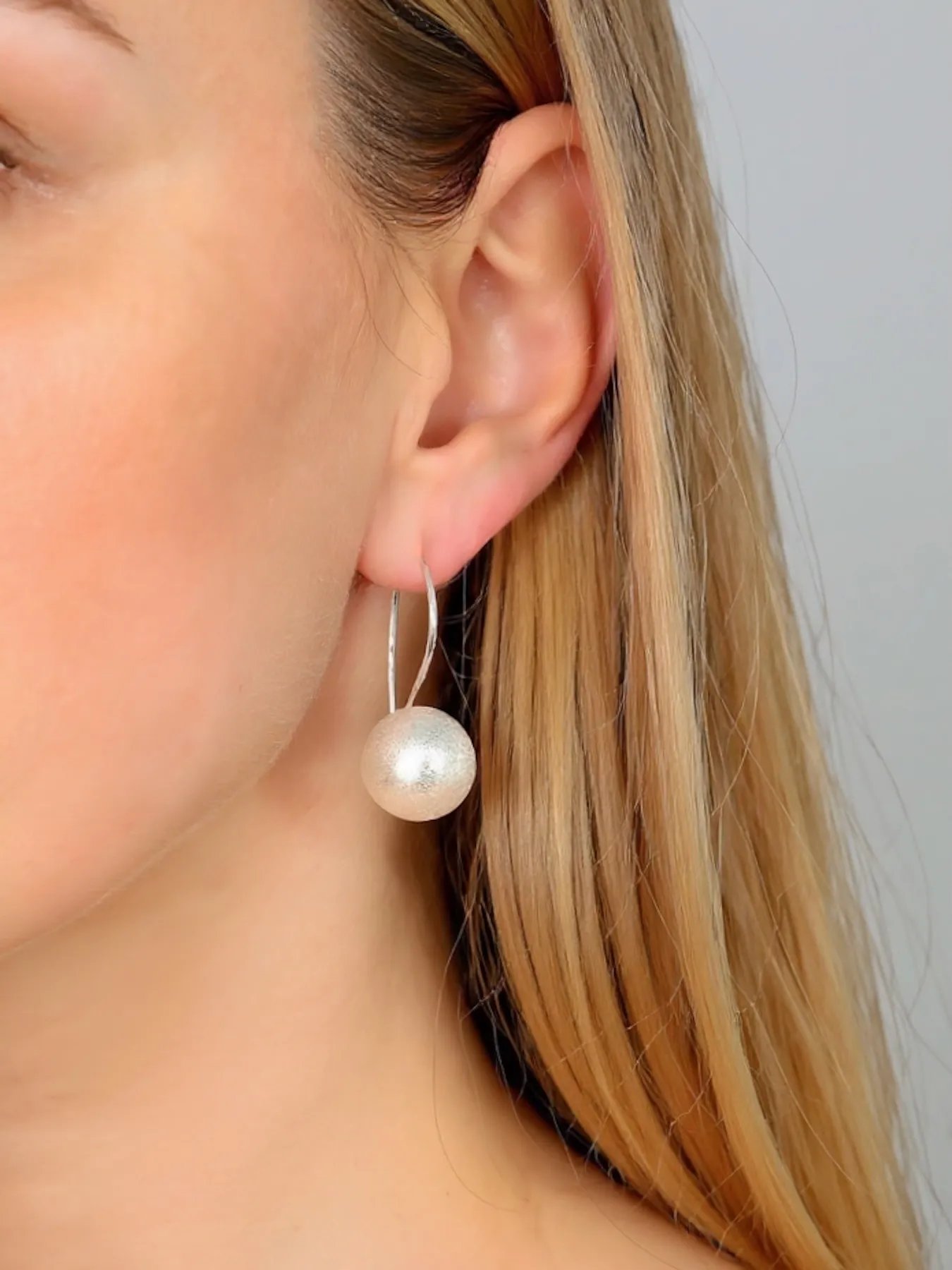 925 sidabriniai Brushed Ball auskarai