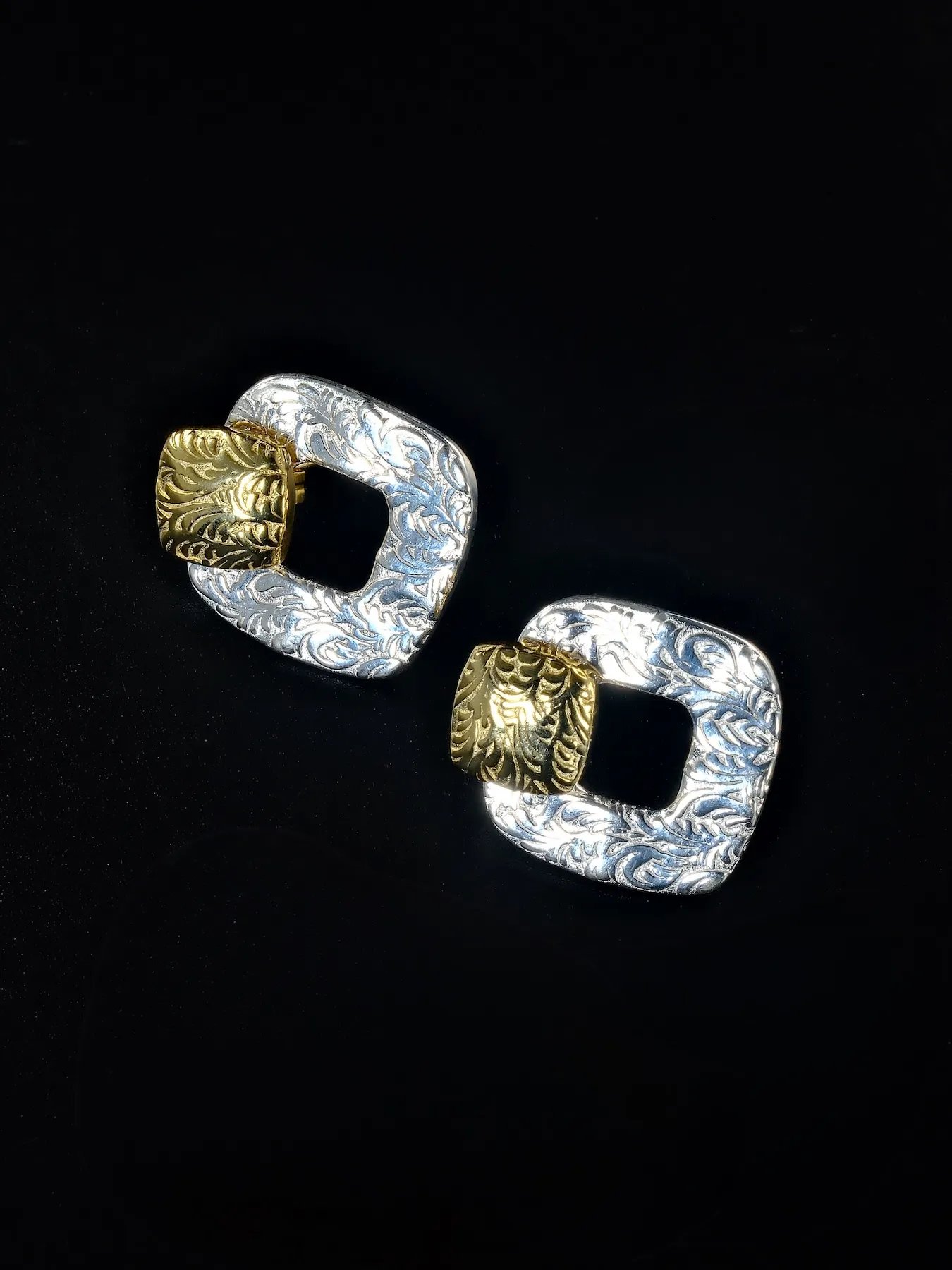 Silver earrings – women’s elegant with gold detail