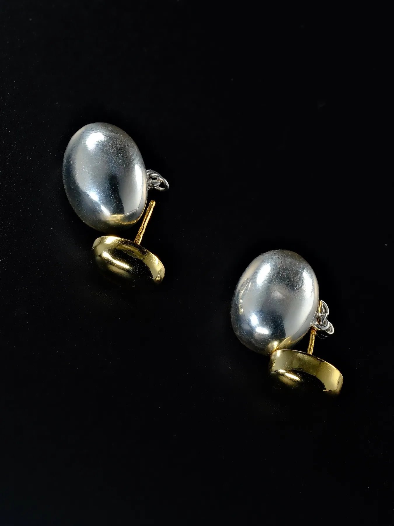 Silver earrings – women’s elegant with gold detail