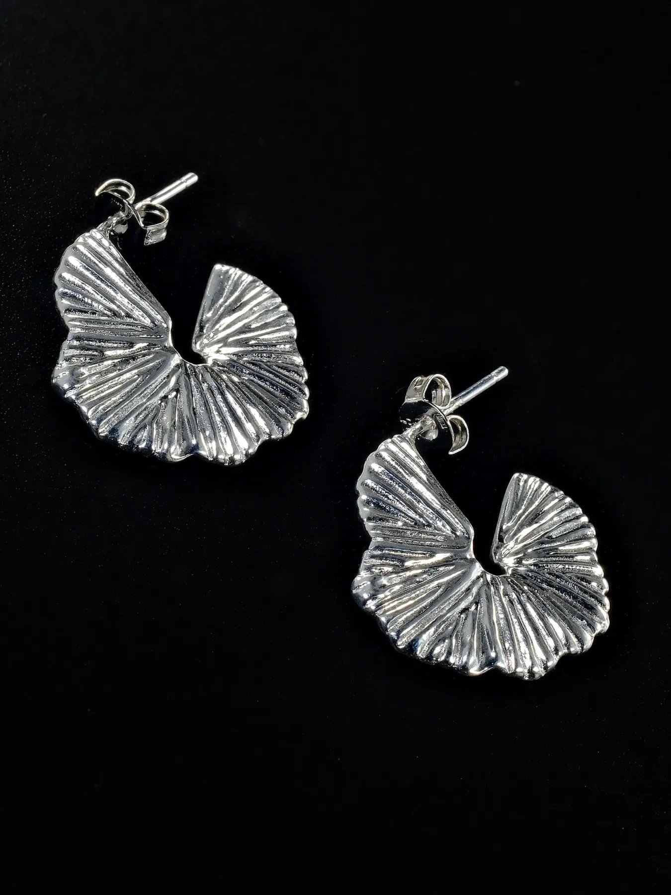 Silver earrings – expressive women’s statement earrings