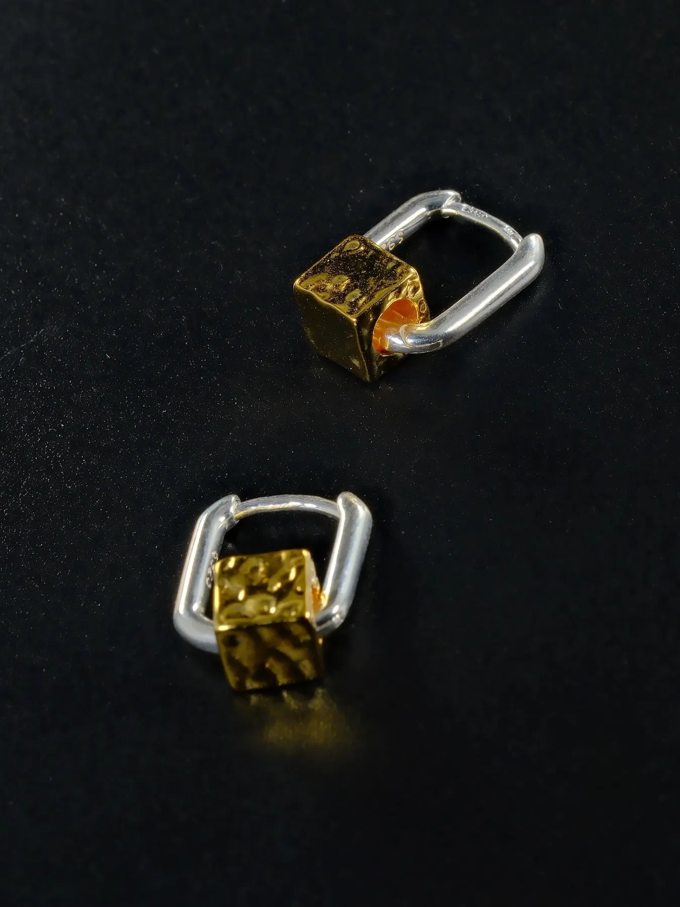 Sidabriniai auskarai su 18k auksu – dviejų spalvų elegancija | Soulle Moon