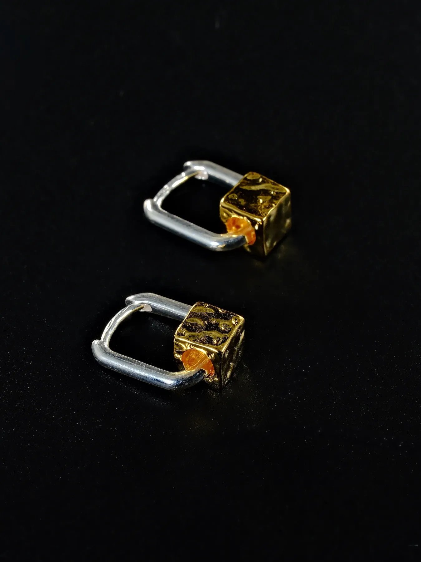 Sidabriniai auskarai su 18k auksu – dviejų spalvų elegancija | Soulle Moon