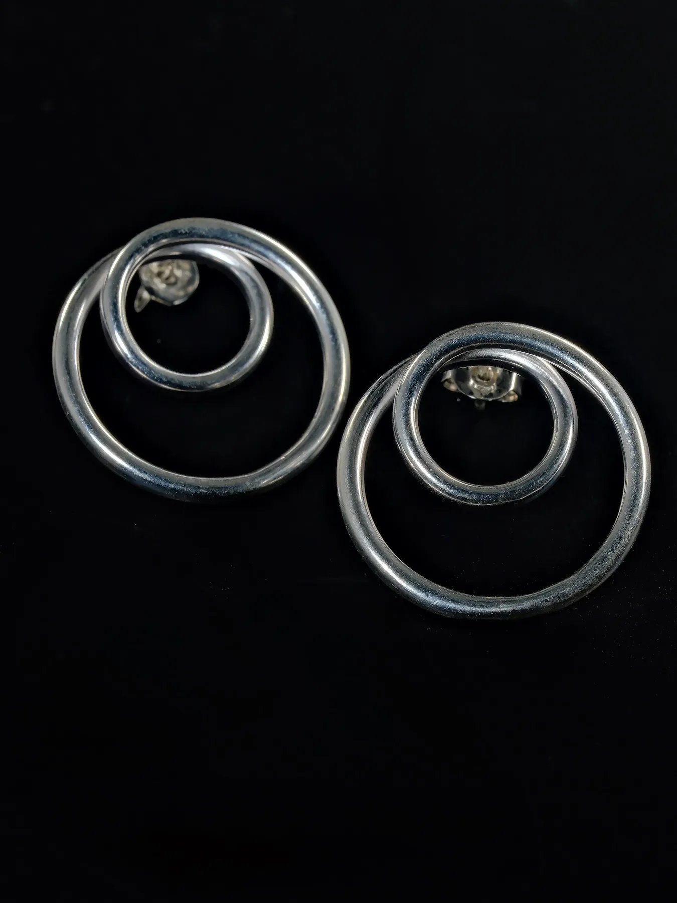 Silver earrings – minimalist women’s earrings