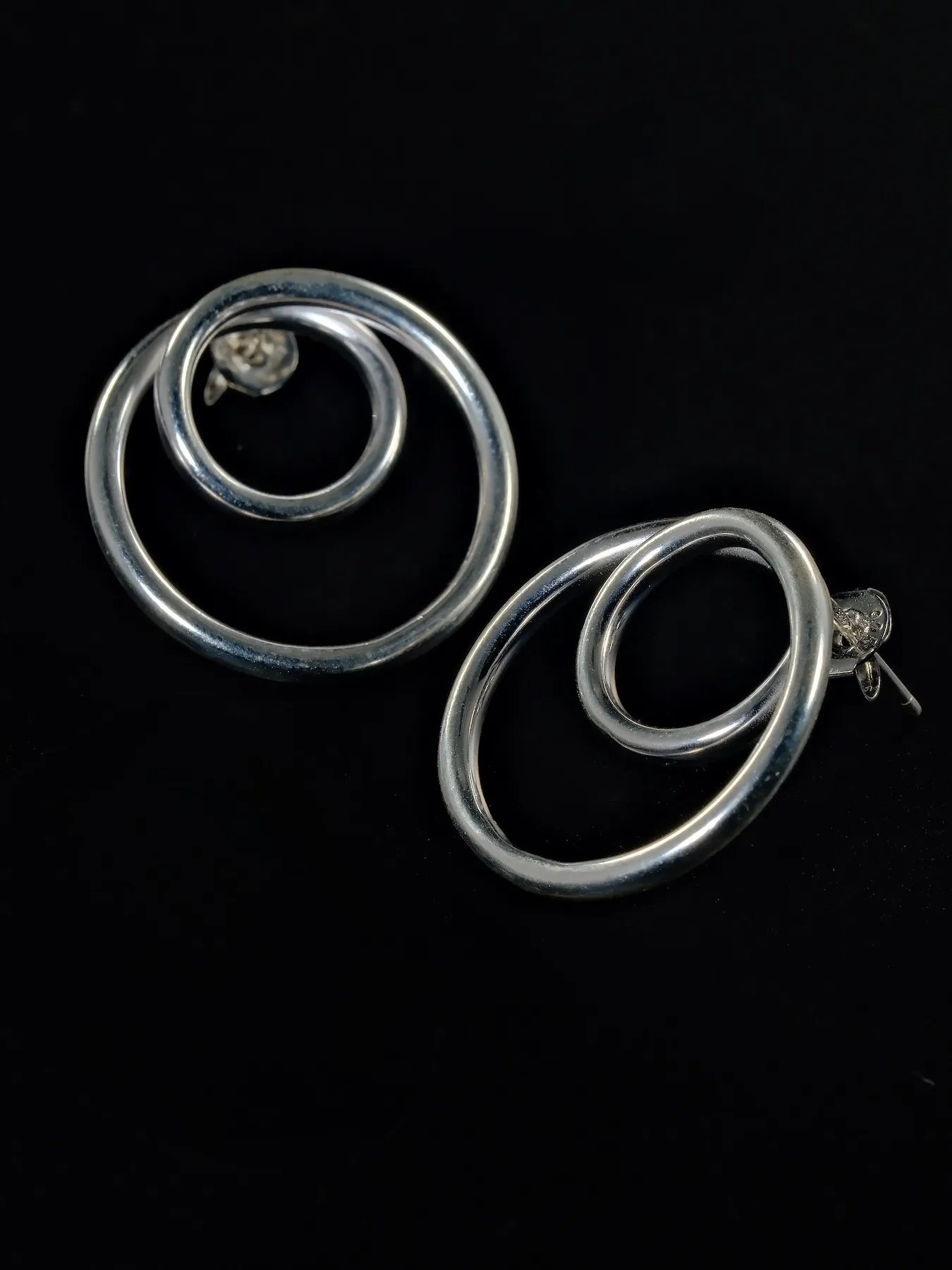 Silver earrings – minimalist women’s earrings