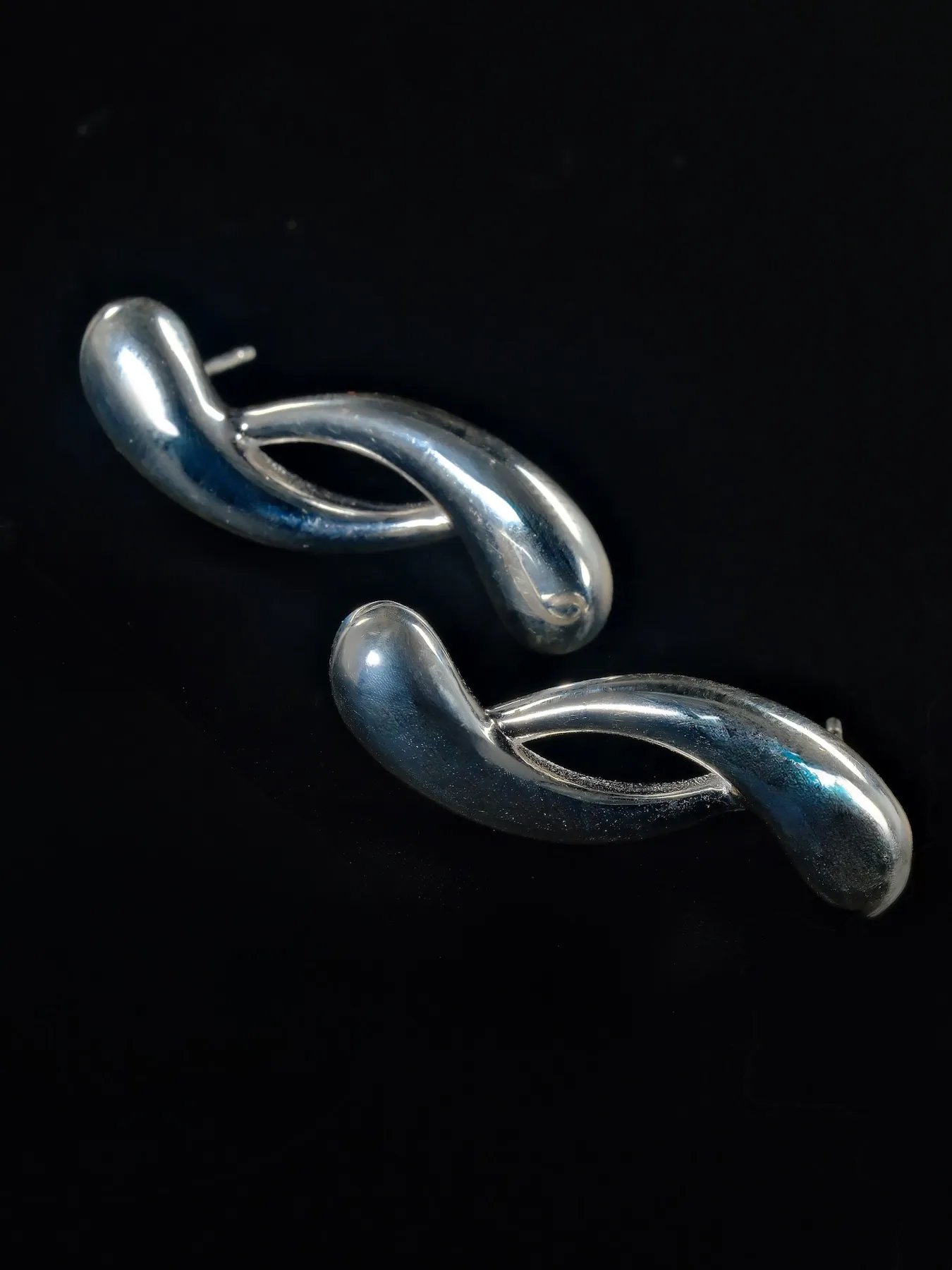 Silver earrings – elegant women’s earrings