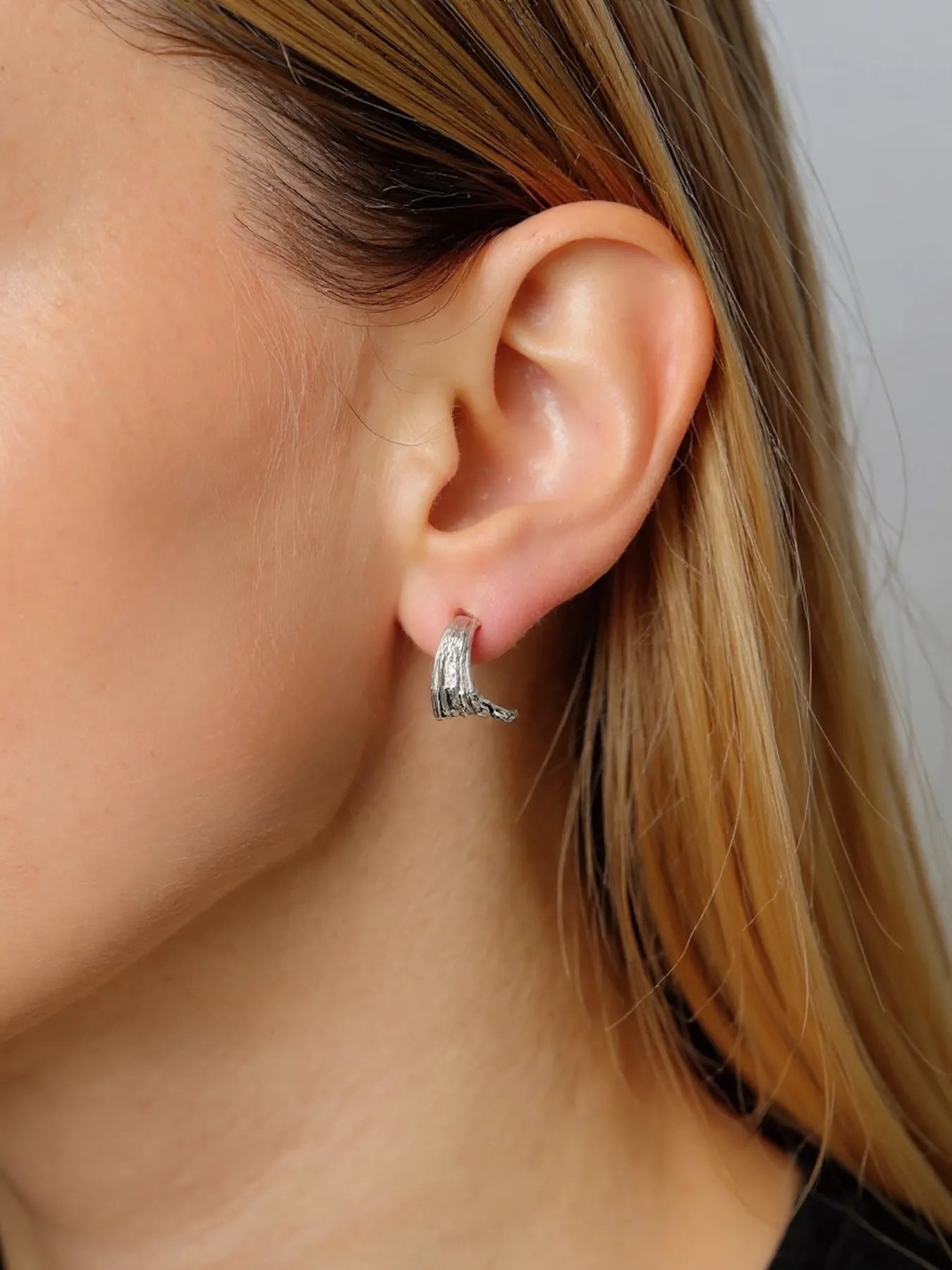 Silver earrings – elegant women’s earrings