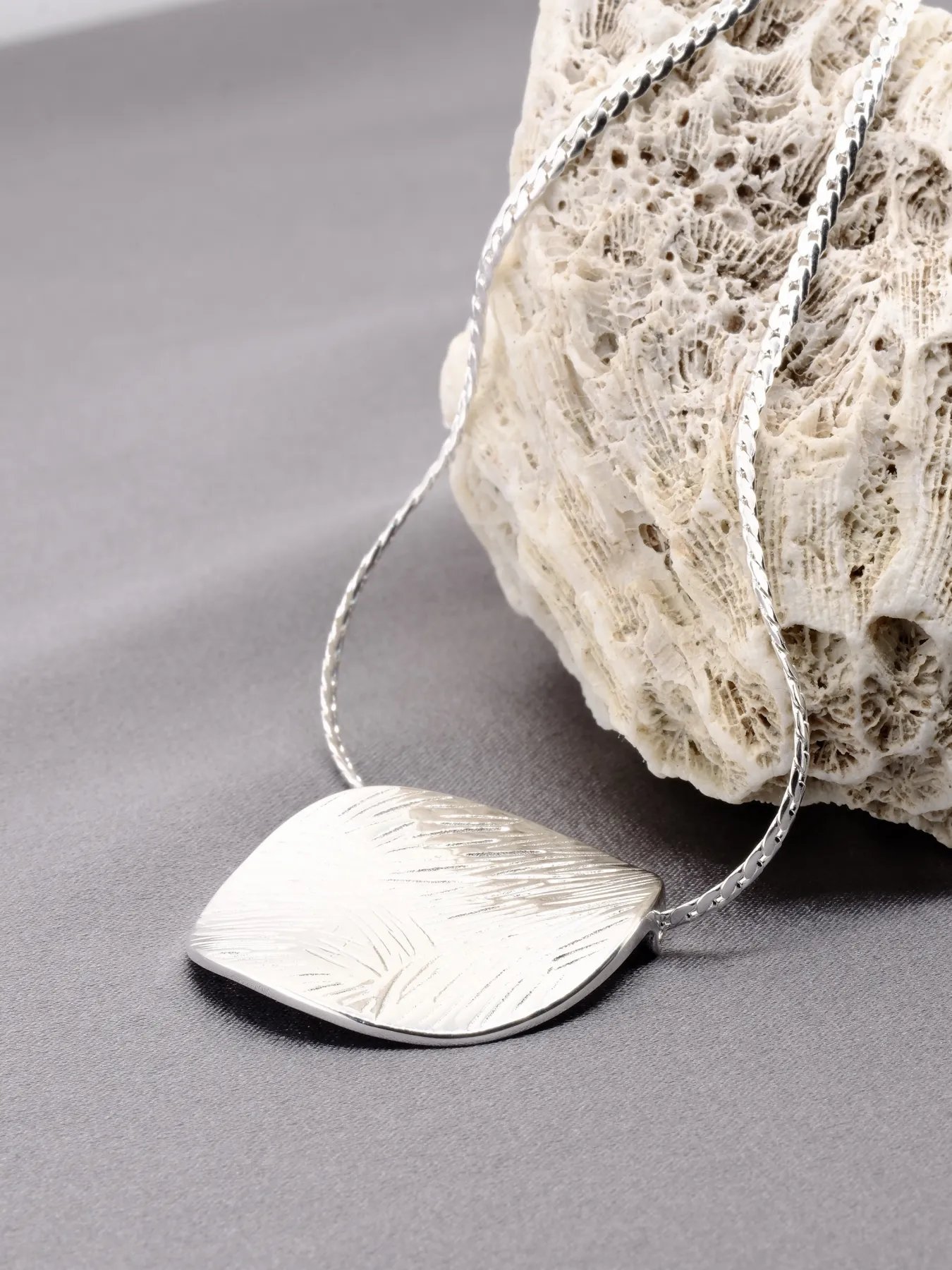 Silver necklace – textured 925 silver pendant design