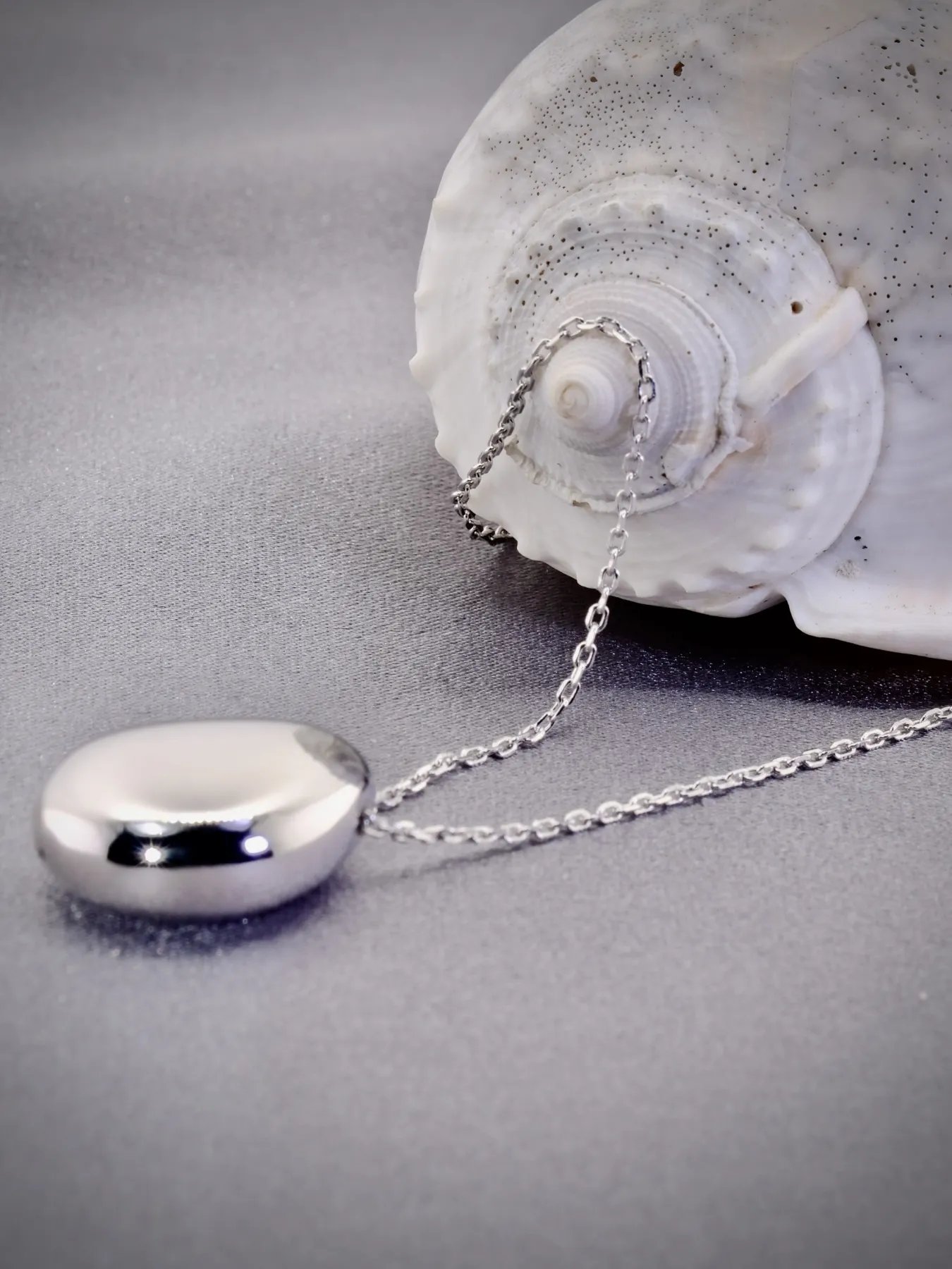 Silver necklace – modern 925 silver design