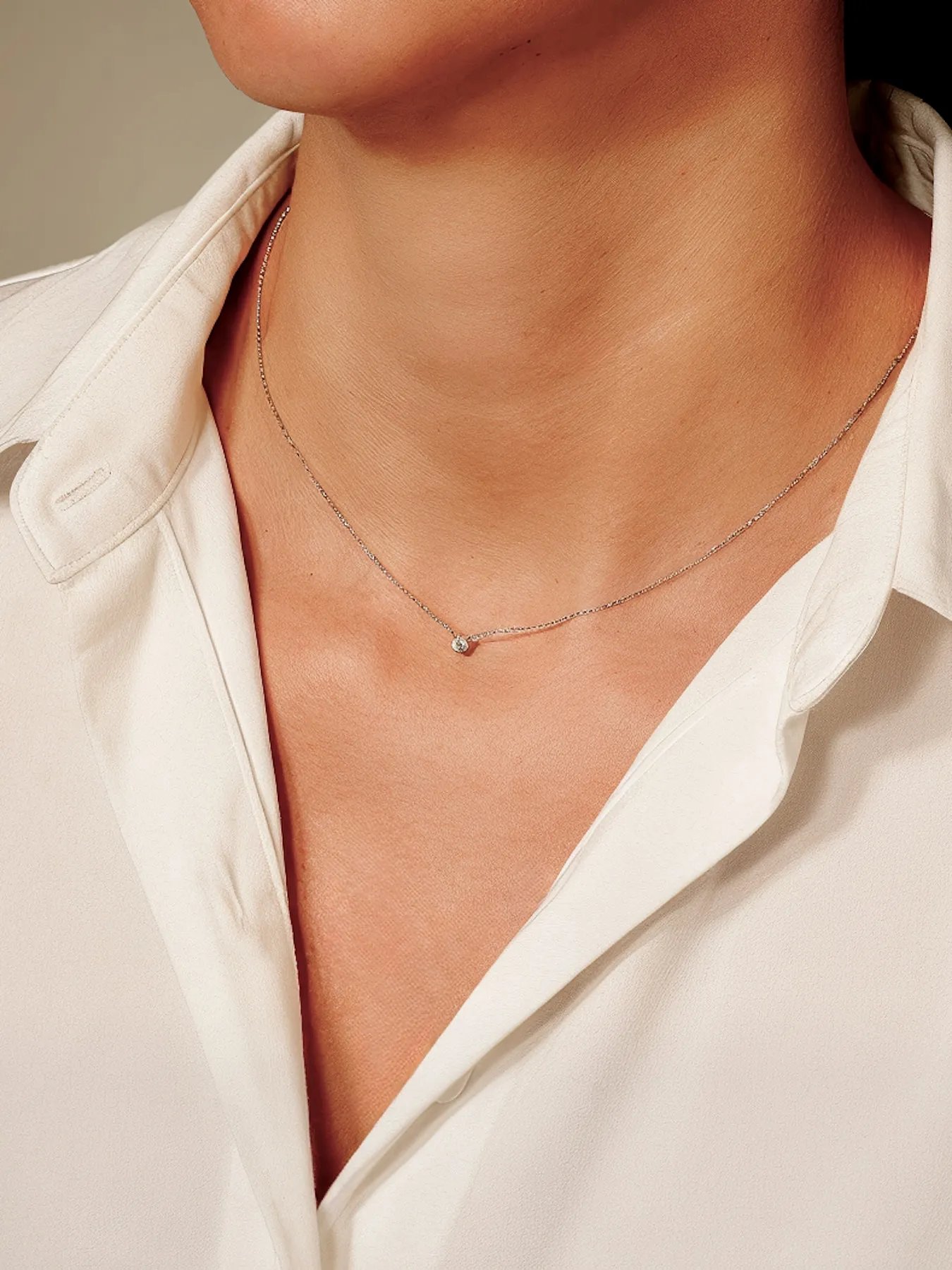 Sterling silver necklace with zircon pendant – 925 delicate jewelry