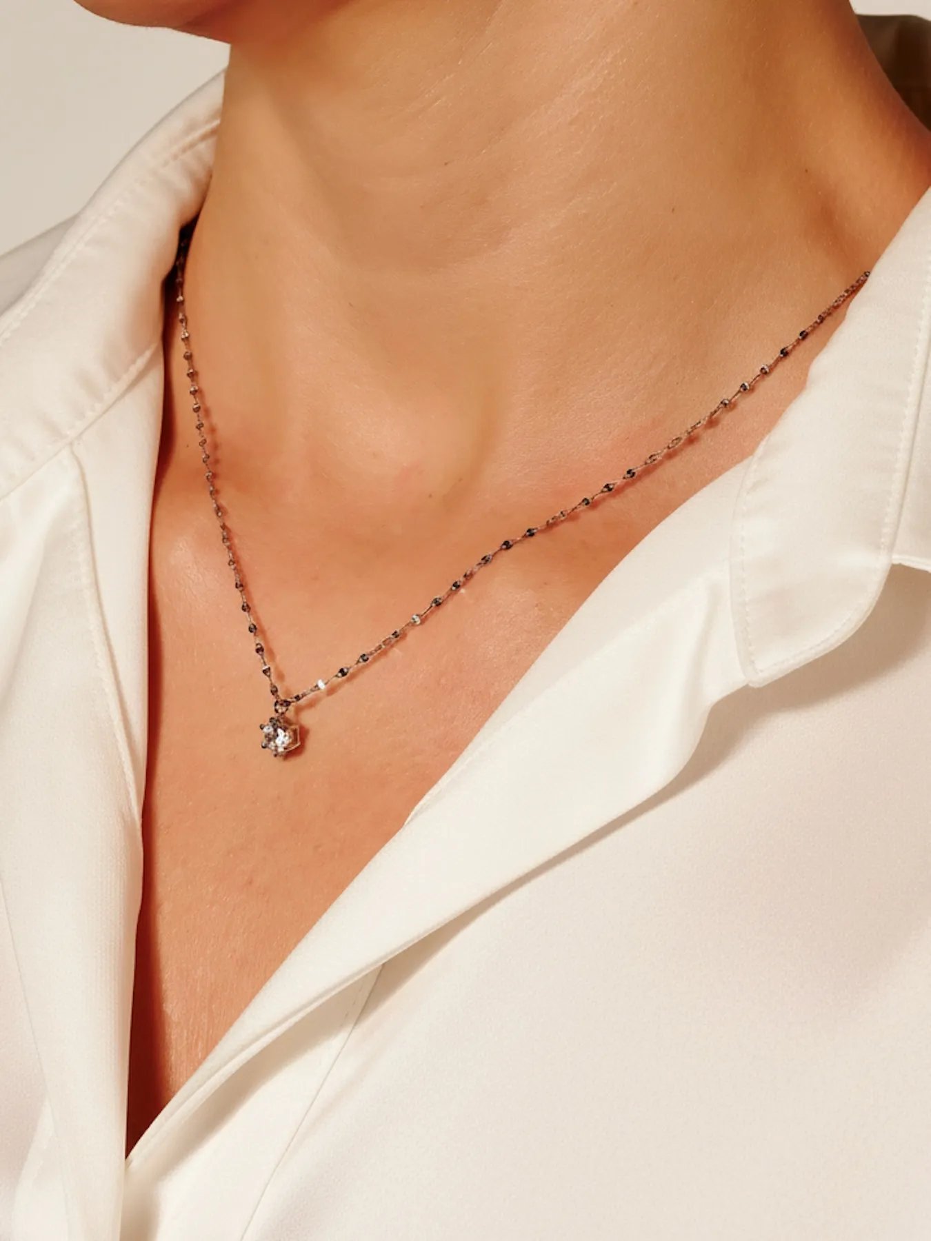 Sterling silver necklace with zircon stone