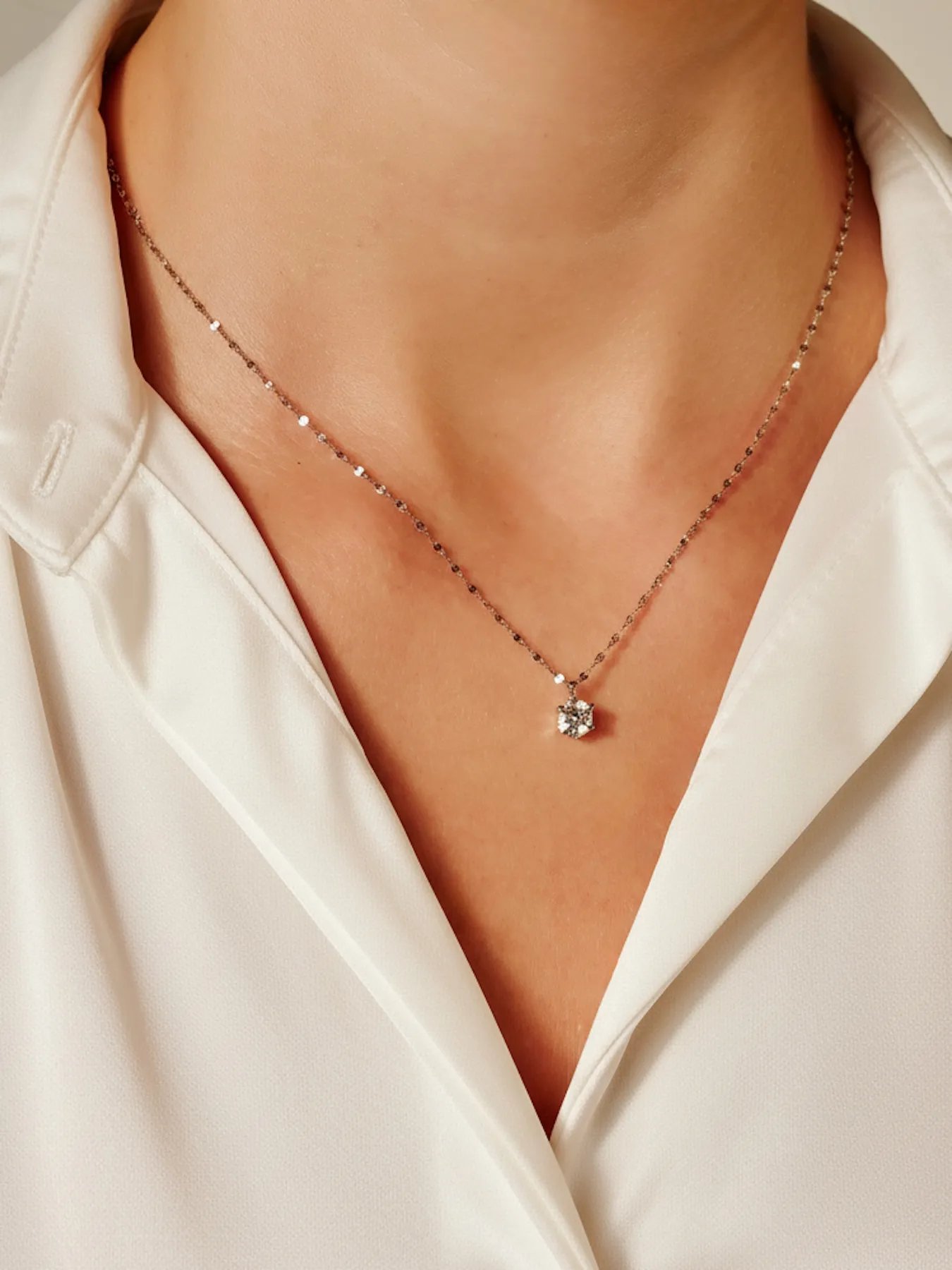 Sterling silver necklace with zircon stone
