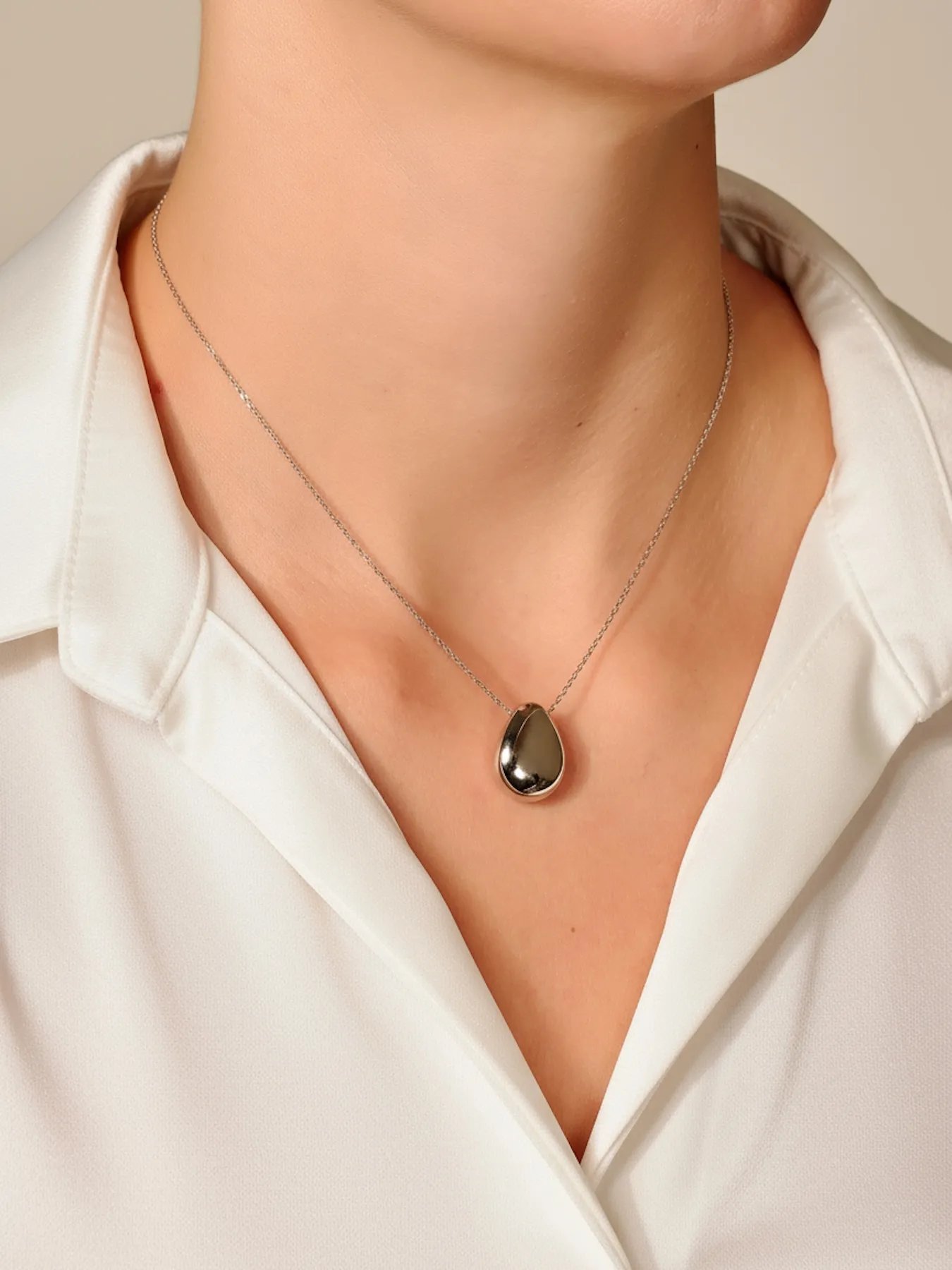 Silver necklace – modern 925 silver design