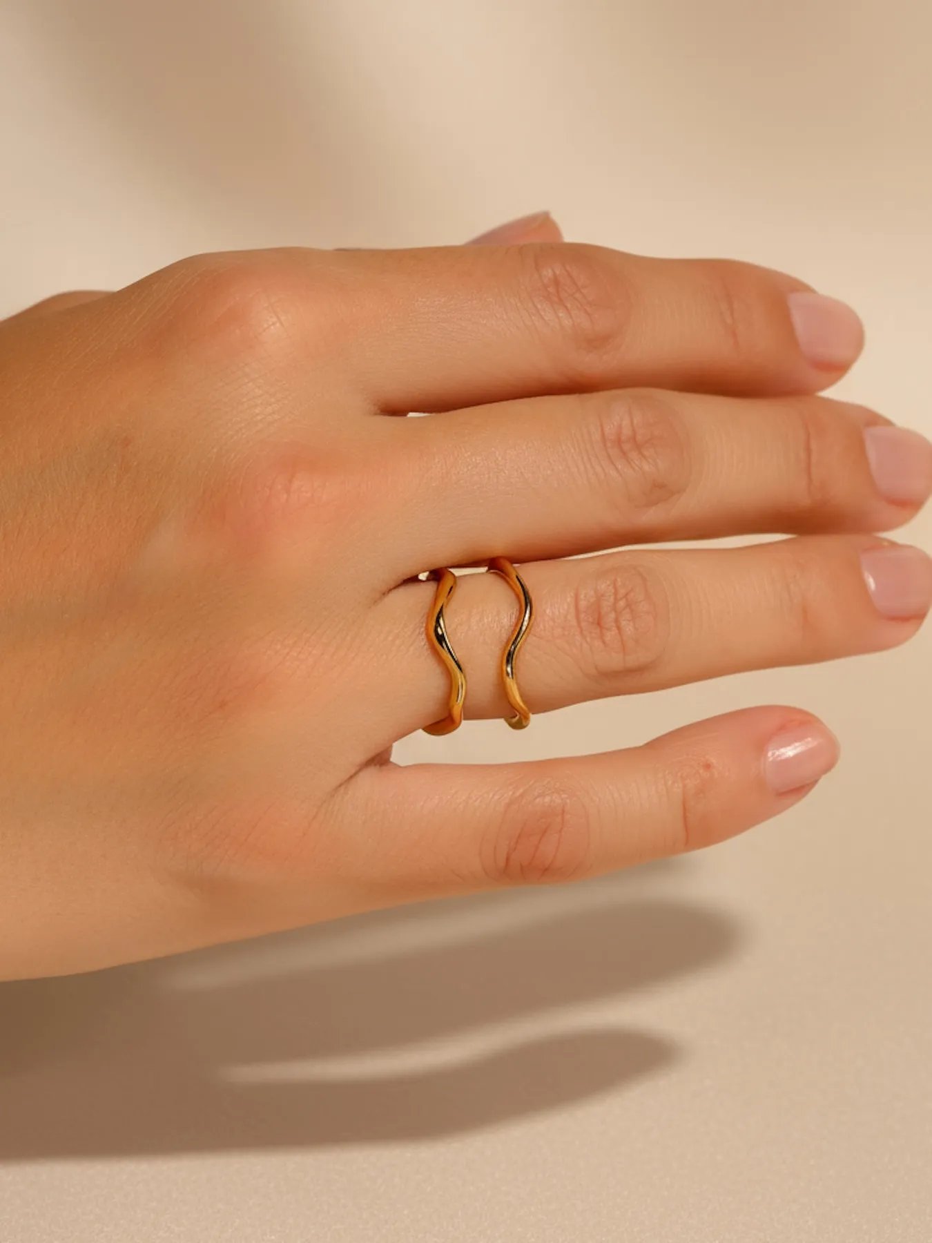 Gold-colored ring – 18k gold plated modern jewelry