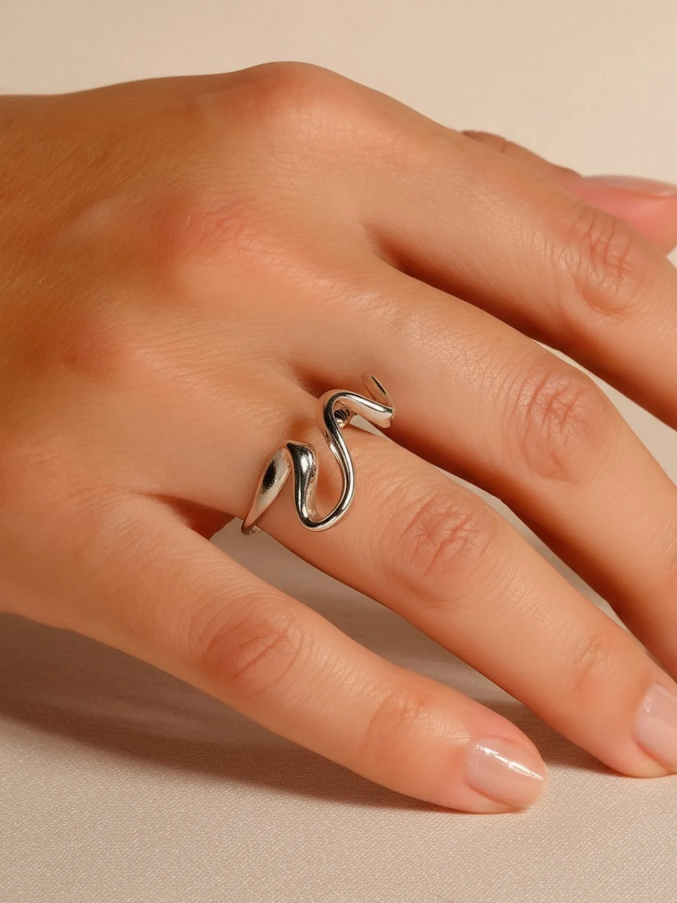 925 silver ring – bold modern accessory