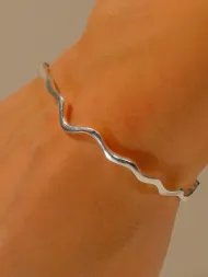 Sterling silver wavy bracelet