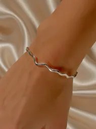 Sterling silver wavy bracelet
