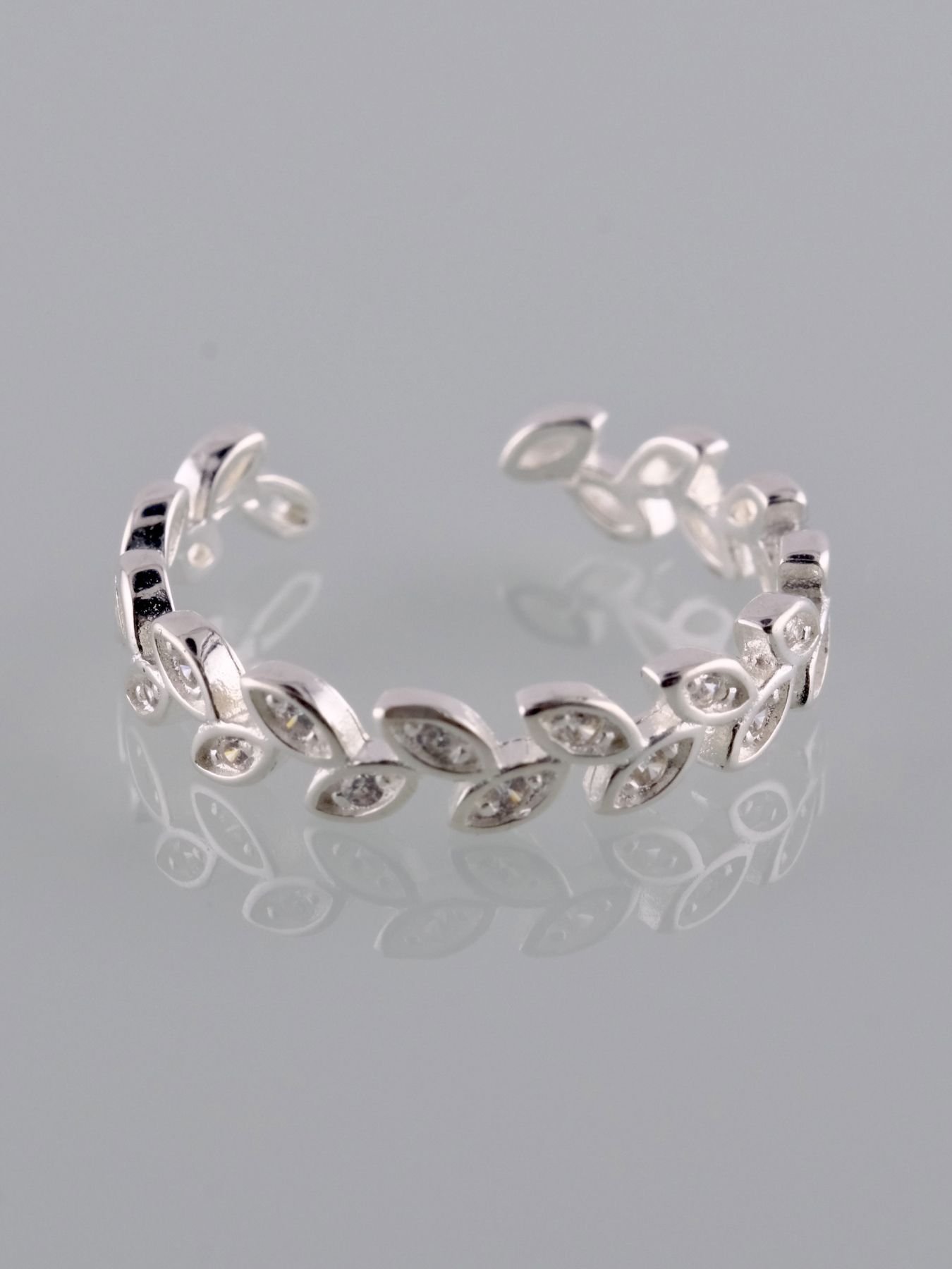 925 silver ring – elegant silver jewelry with crown design