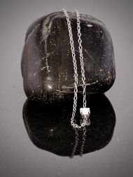 Minimalist silver bracelet with zircon stone