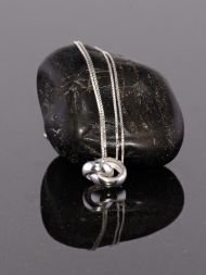 Sidabrinė apyrankė su pakabukais