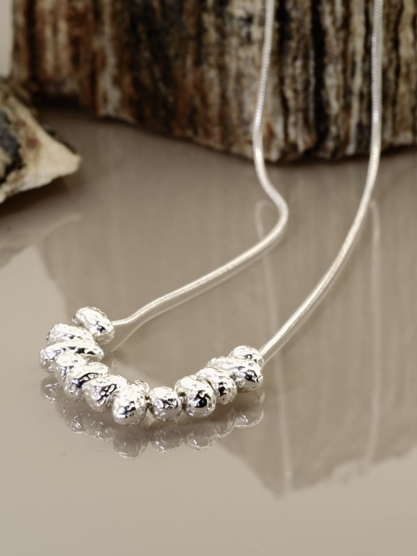 Kaklo papuošalas Lava Beads