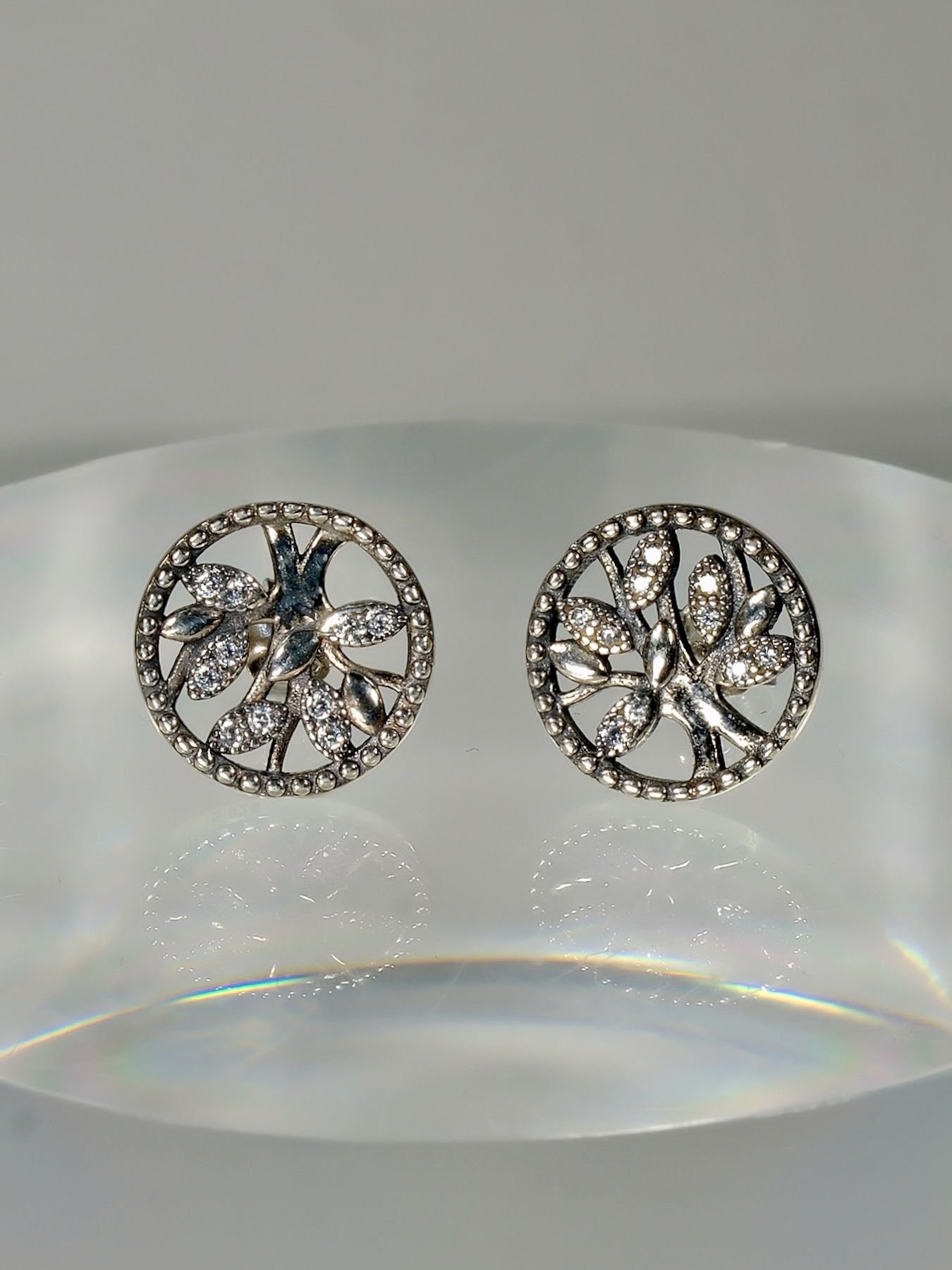 Sterling Silver Earrings with Zircon Stones – Elegant Floral Design 925