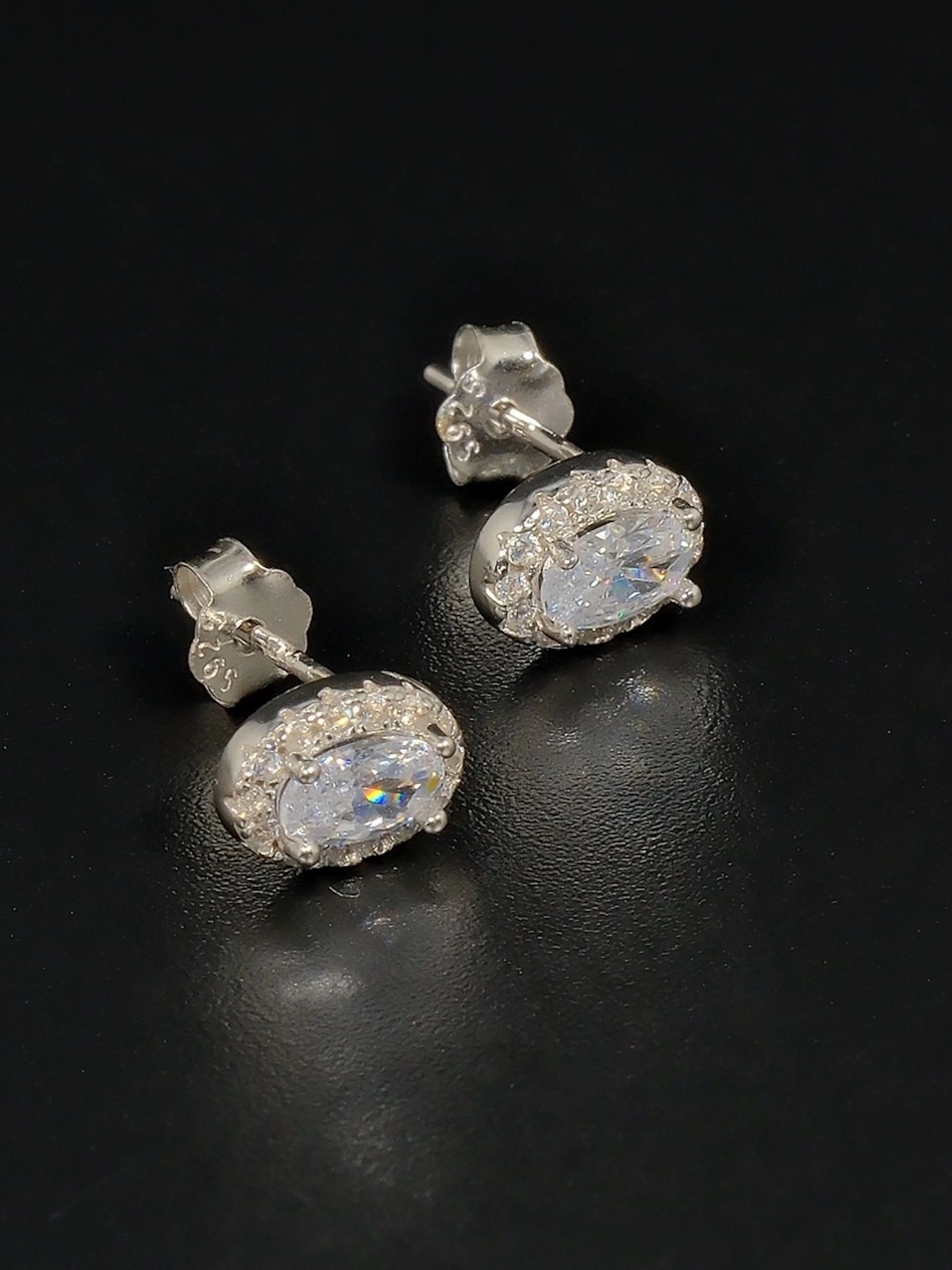 Silver Oval Zircon Earrings – 925 Elegant Women’s Studs