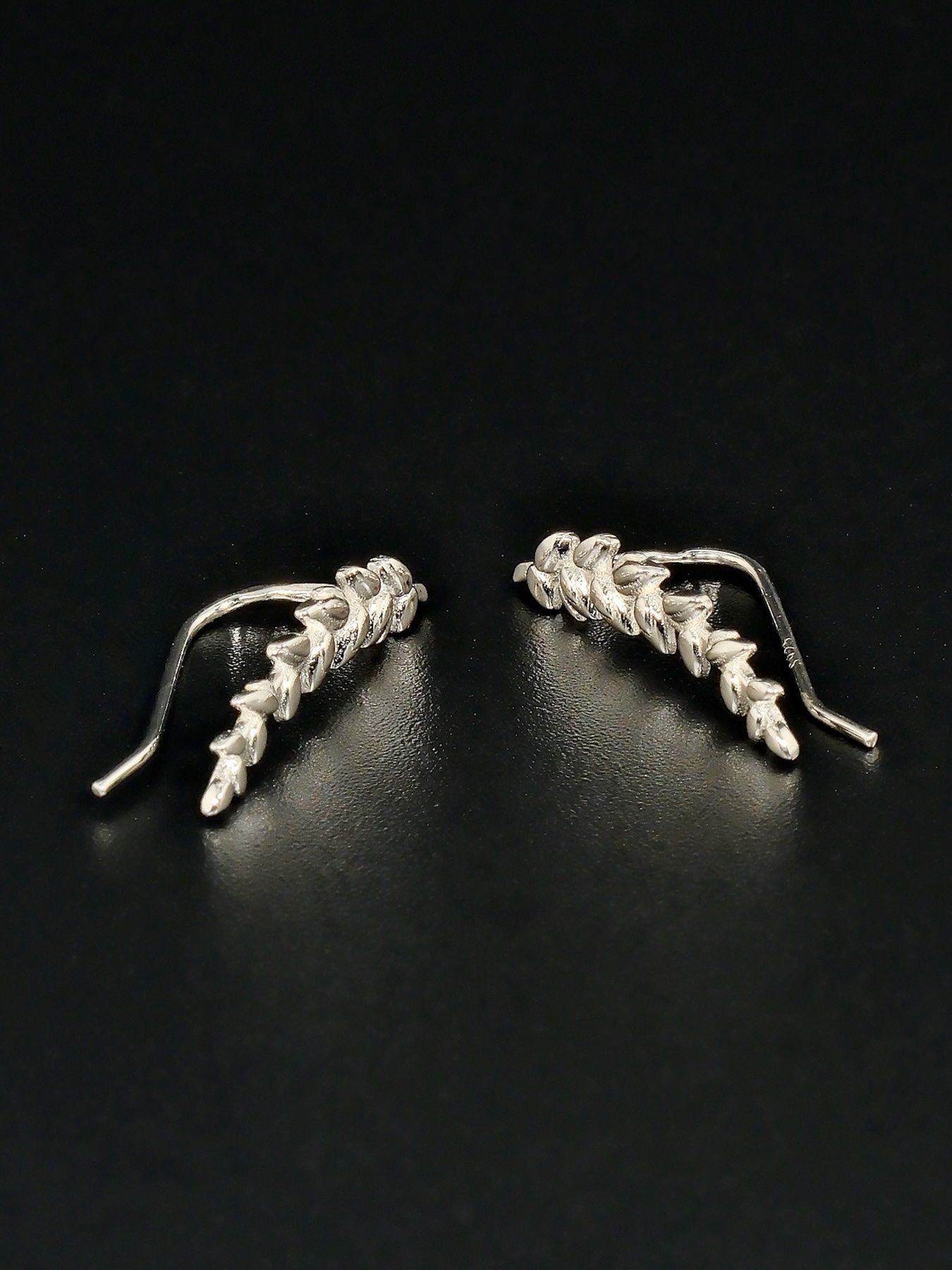 Silver Leaf Ear Climber Earrings – 925 Nature-Inspired Jewelry