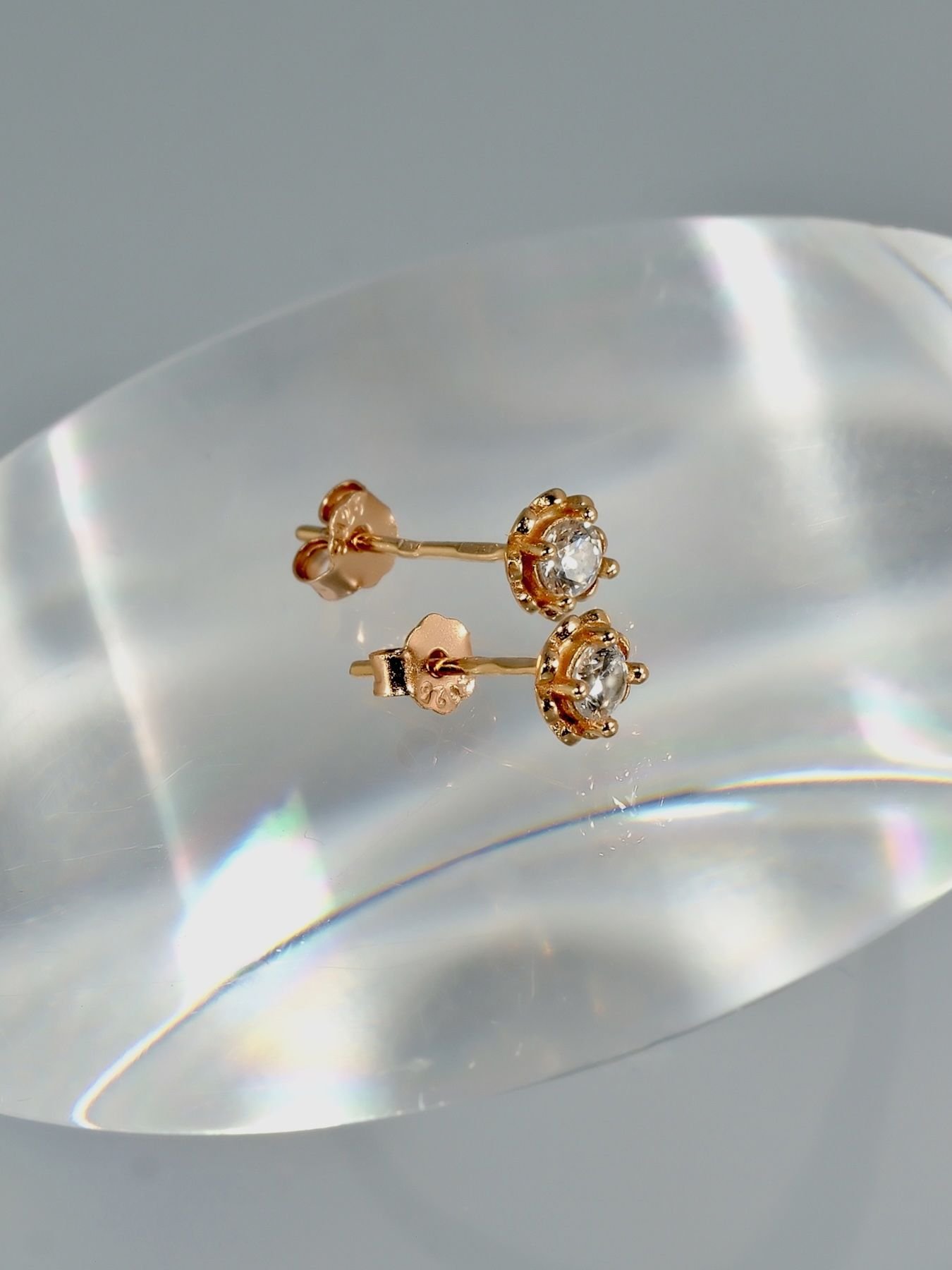 Gold-plated silver earrings with zircon stone
