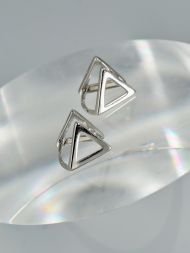 Auskarai Triangle Stud