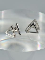 Auskarai Triangle Stud