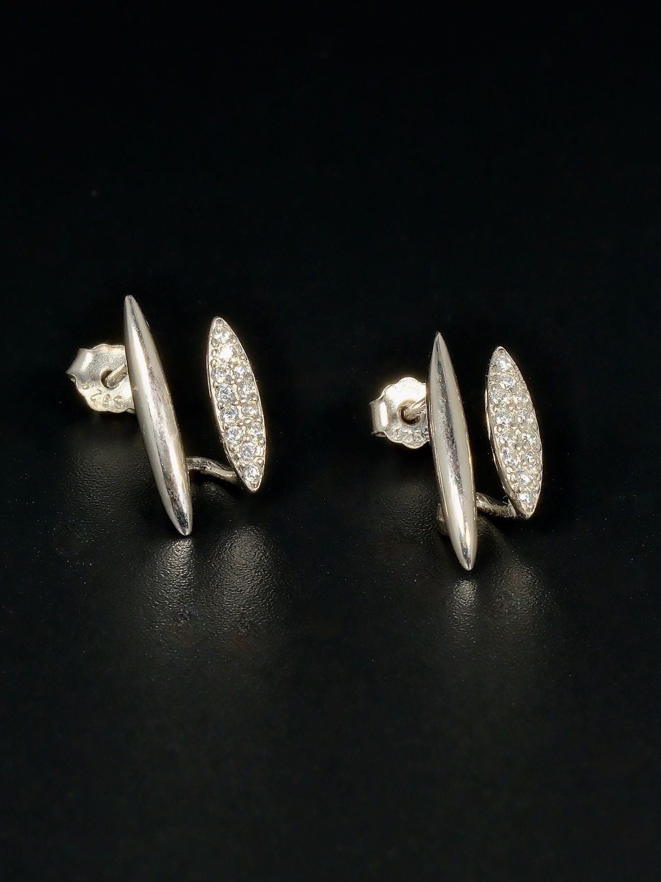 Shaped Stud earrings 925 silver – with zircon stone