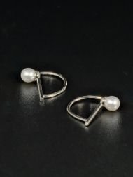 925 sidabro auskarai su perlais – elegantiški auskarai