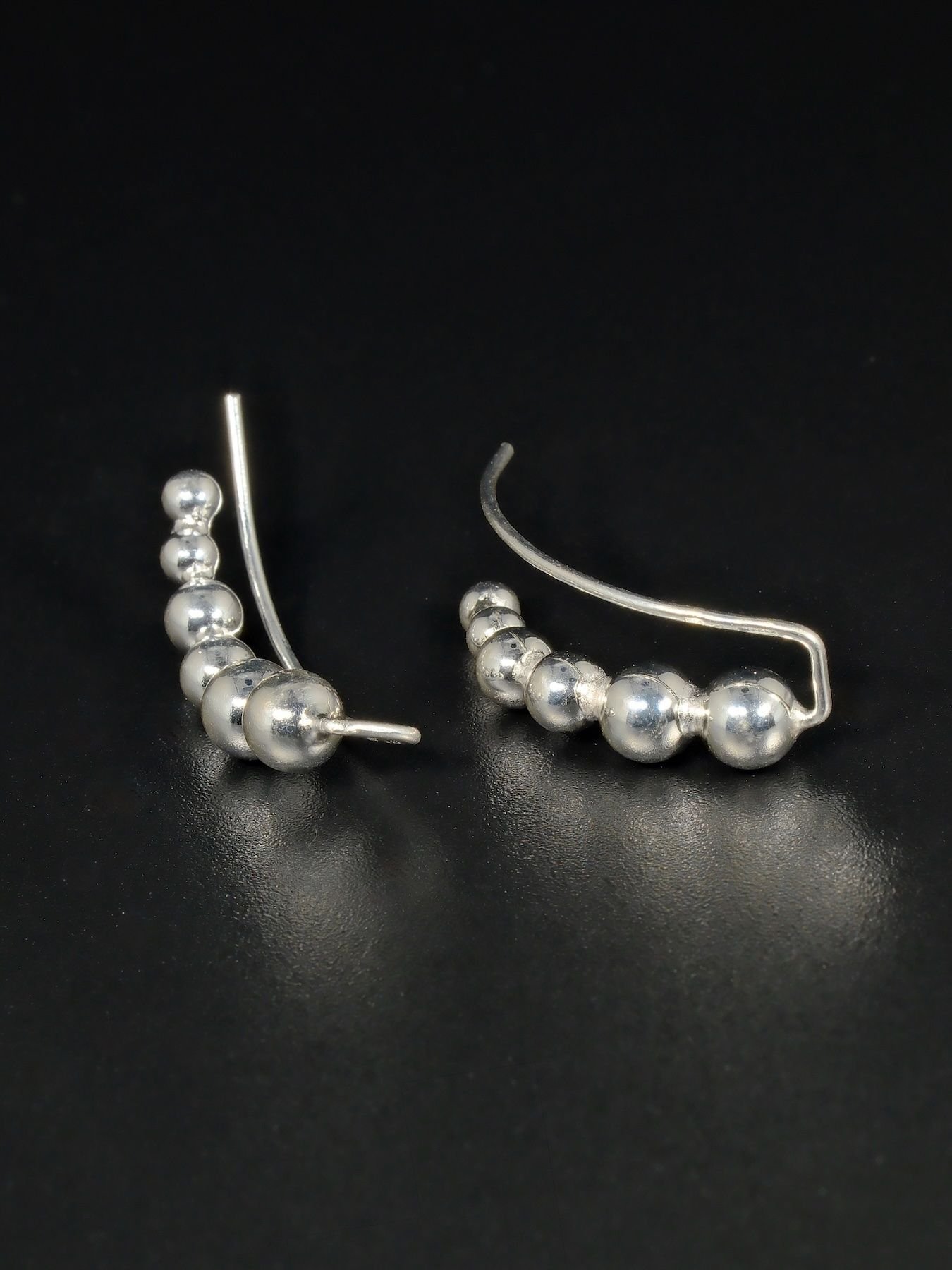 925 sidabriniai Curved Ball auskarai